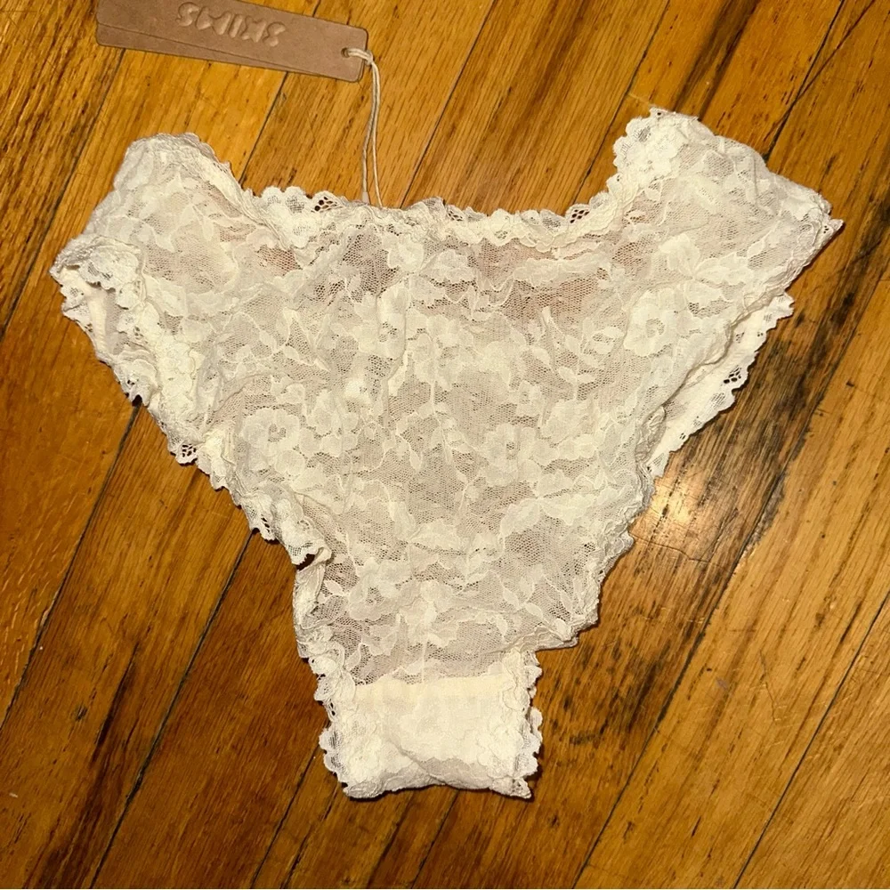 Skims stretch lace brief NWT - Picture 3 of 4